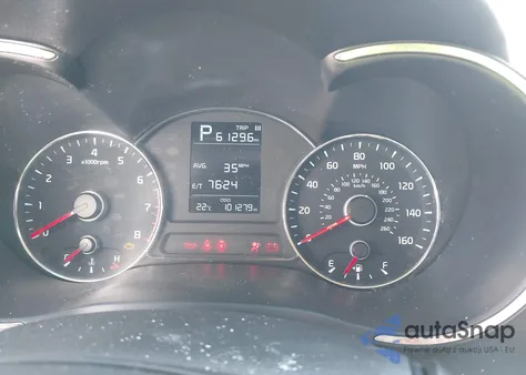 2018 Kia Forte Lx z USA, uszkodzony, nr VIN 3KPFK4A76JE219836